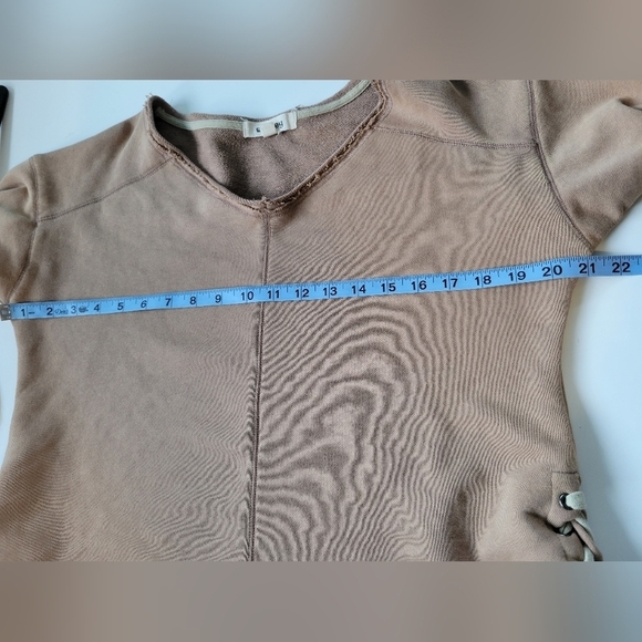 Sydney  V-neck Sweatshirt Pullover Brown Size Small - Picture 9 of 10